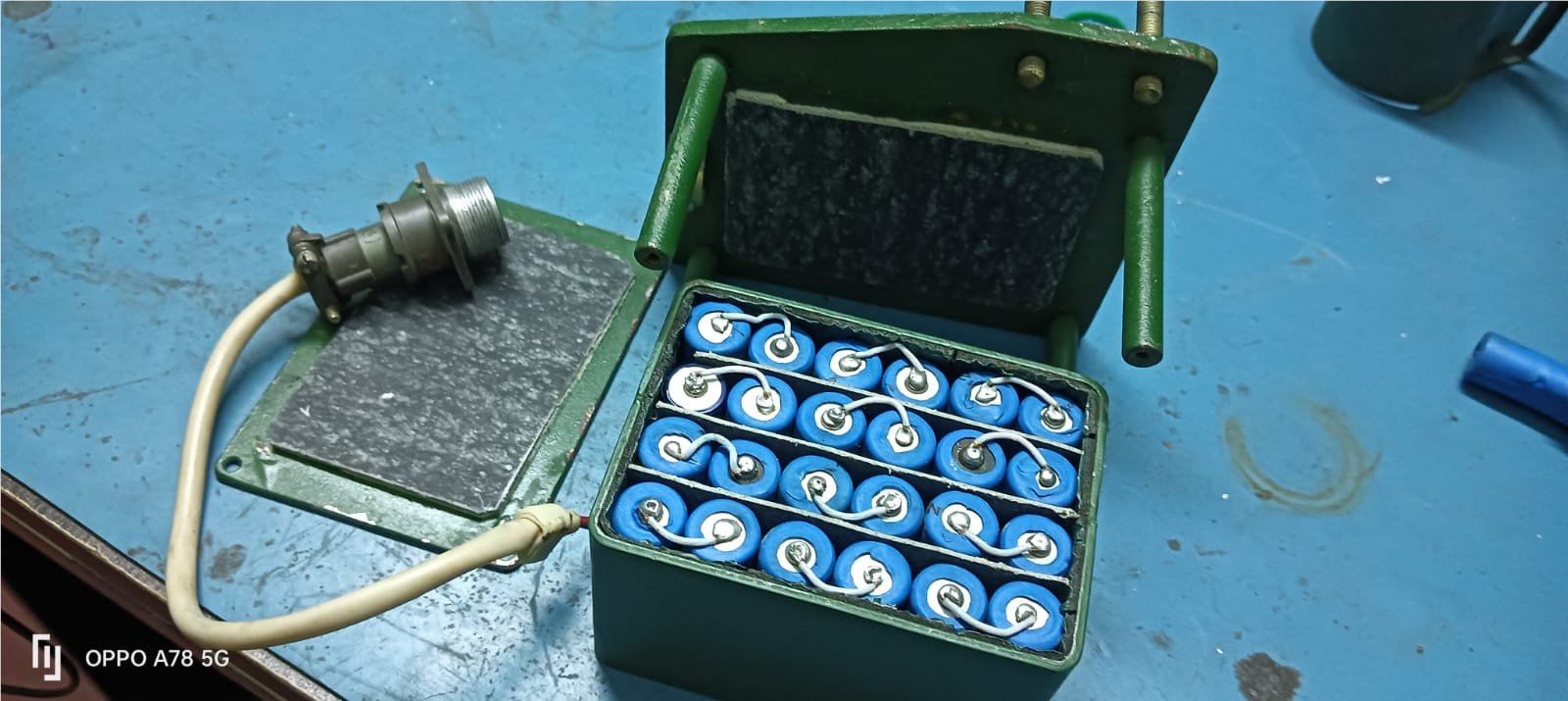 Nickel-Metal Hydride battery pack developed for the O2 Torpedo